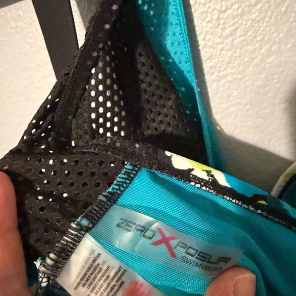 ZeroXposur Teal Athletic Tank with Floral Accents - Picture 7 of 9